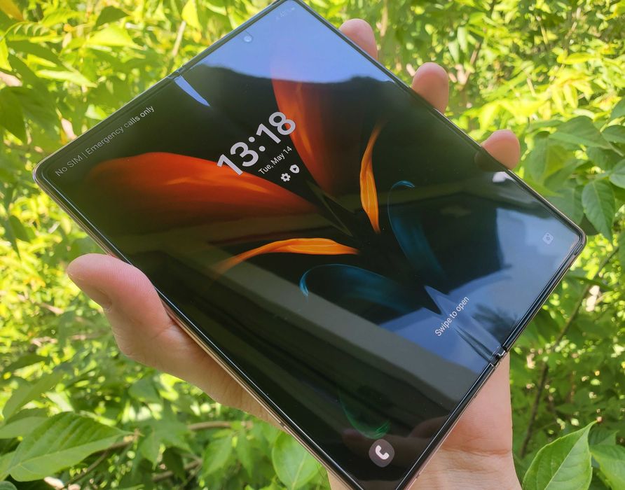 Samsung Galaxy Z Fold 2