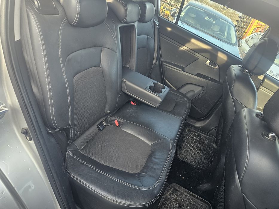 Kia Sportage 4x4 / Automată