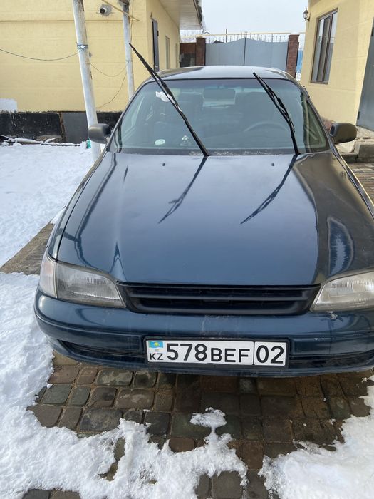 Продается тайота карина е