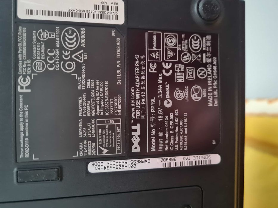 Laptop DELL model PP19L