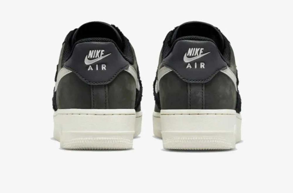 NIKE Pantofi Sport WMNS AIR FORCE 1 MEM 4 .