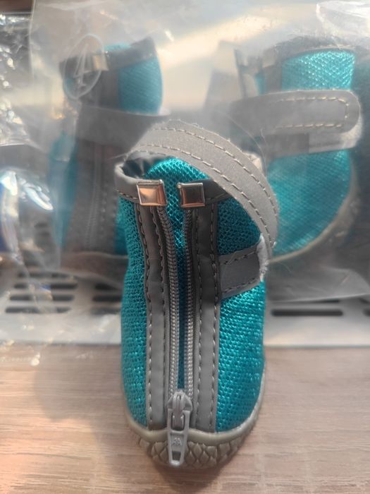 обувь для собак .мелких пород