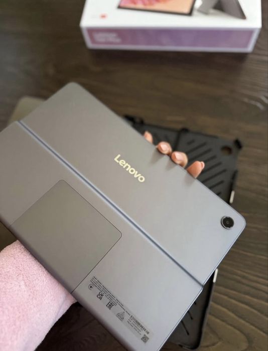 Lenovo Tab Plus 11.5– 8 GB RAM / 256 GB + Stylus (Pen)