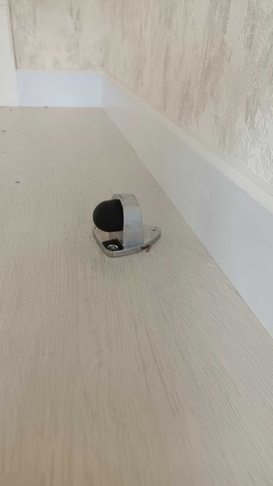 Plintus oʻrnatamiz. Установка плинтус..