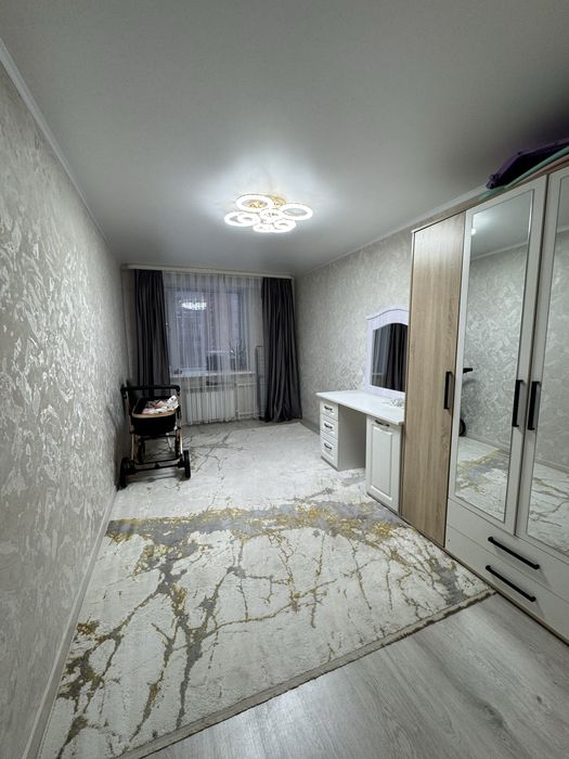 продам 3-х комнатную квартиру