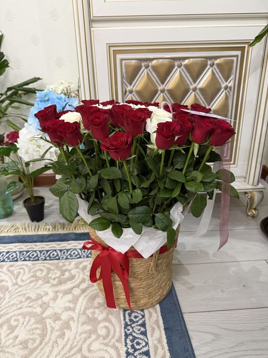 Букет цветы корзина