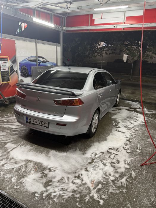 Mitsubishi lancer