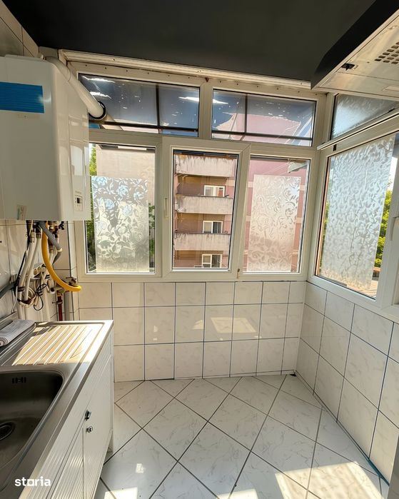 3 camere decomandat, etaj 2, centrala proprie, Lapus Electroputere Mal