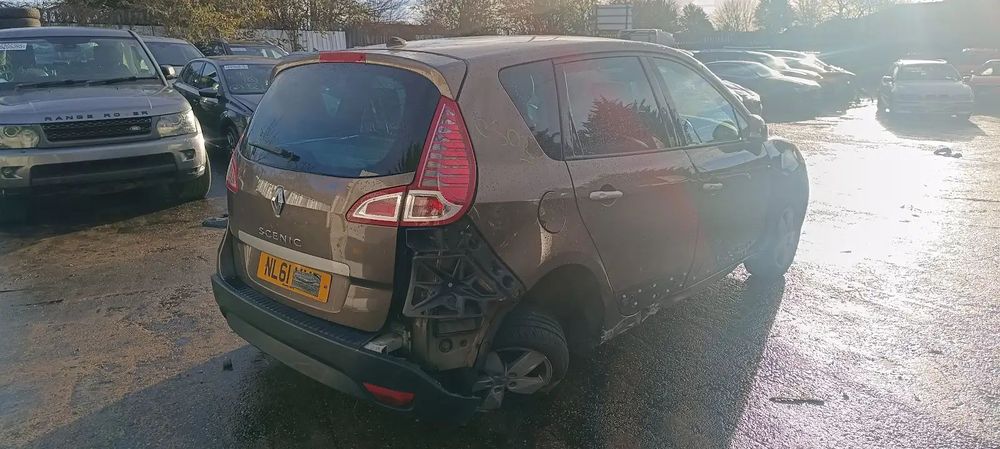 Dezmembrari / Dezmembrez Renault Scenic 3 (J95) Facelift 1.6 Benz K4M858 cutie viteze manuala cod culoare Maro metalizat