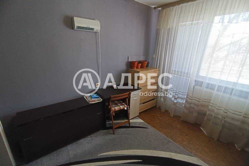Дава се под наем Двустаен апартамент в Разград, Център - 63 кв.м за 38250 € - Снимка #3
