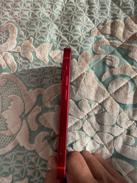Продам IPHONE 13 mini красный цвет