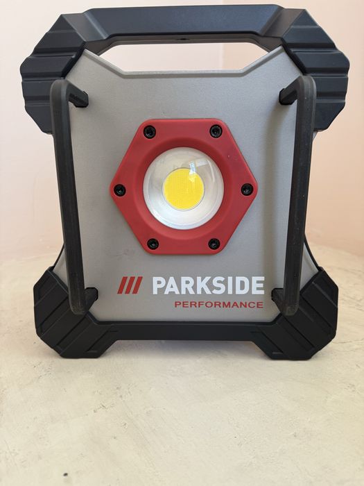Proiector/Reflactor Parkside Performance - Putere=10.000 lumeni - Cu garantie 5 ani