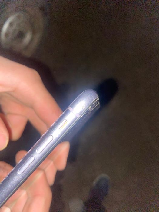 Айфон 11 128гб срочна