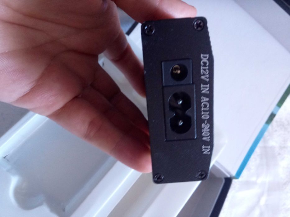 Зарядно с различни накрайници Adaptor USB Car for laptop