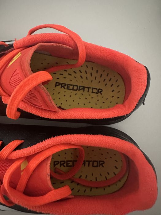 Ghete fotbal Adidas Predator