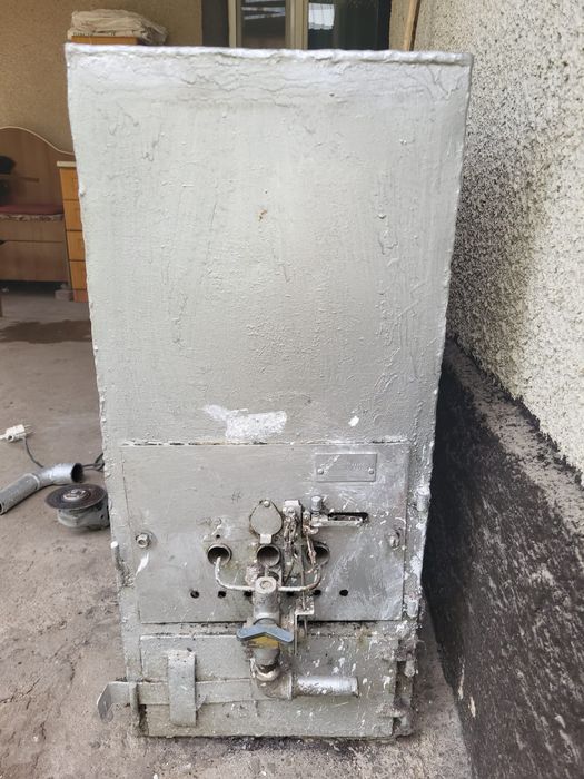 Продаётся газовый котел