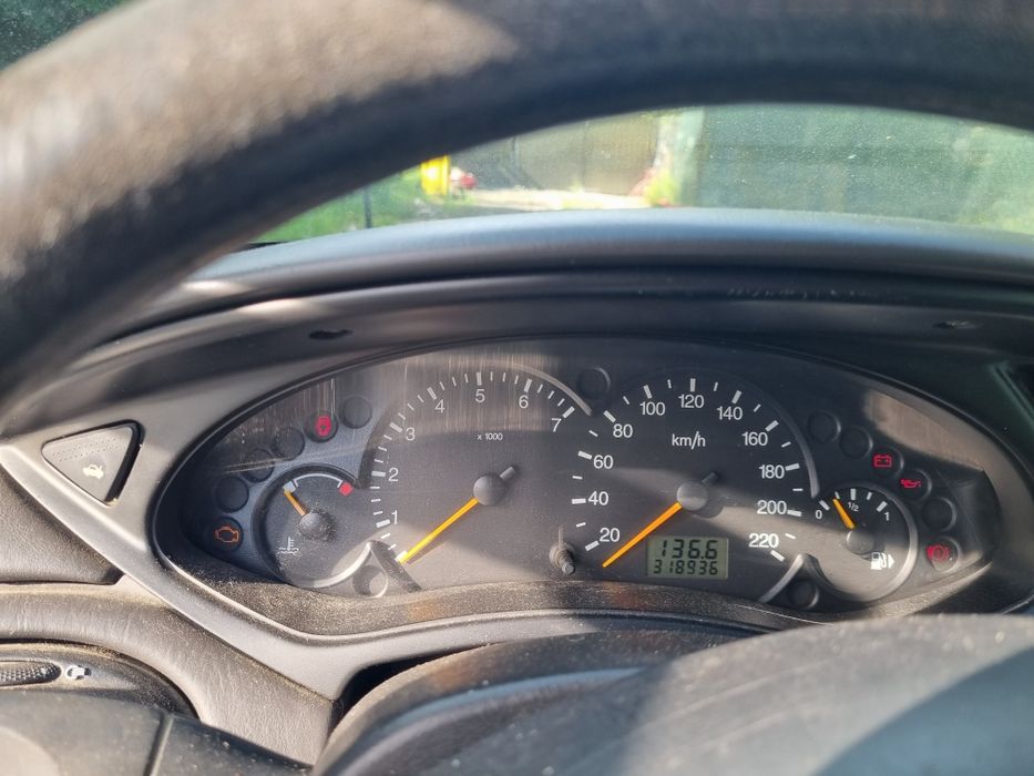 FORD Focus 2004 — imagine 2