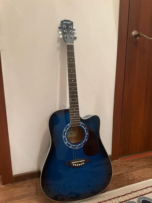 Продам новый гитара цена 60к договоримся