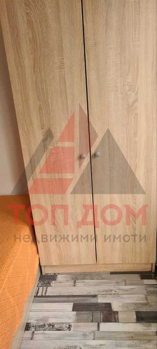 Дава се под наем Тристаен апартамент в Варна, Колхозен пазар - 80 кв.м за 561 € - Снимка #2