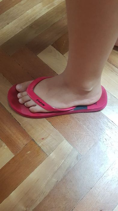 Босоножки шлепки