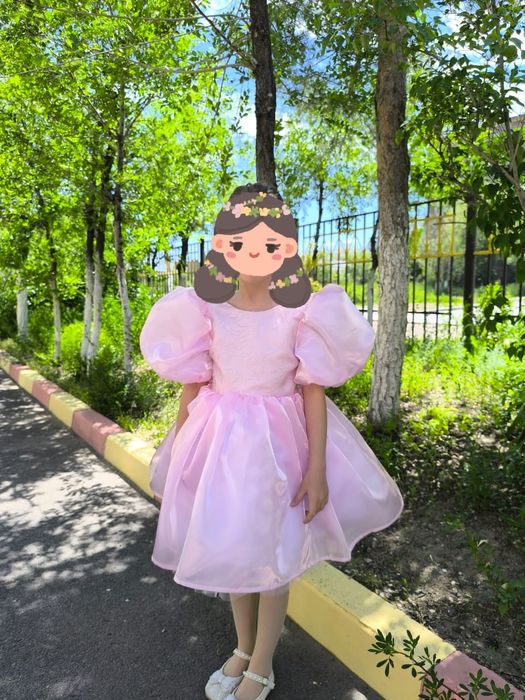 Продам нарядное , красивое  платье   .