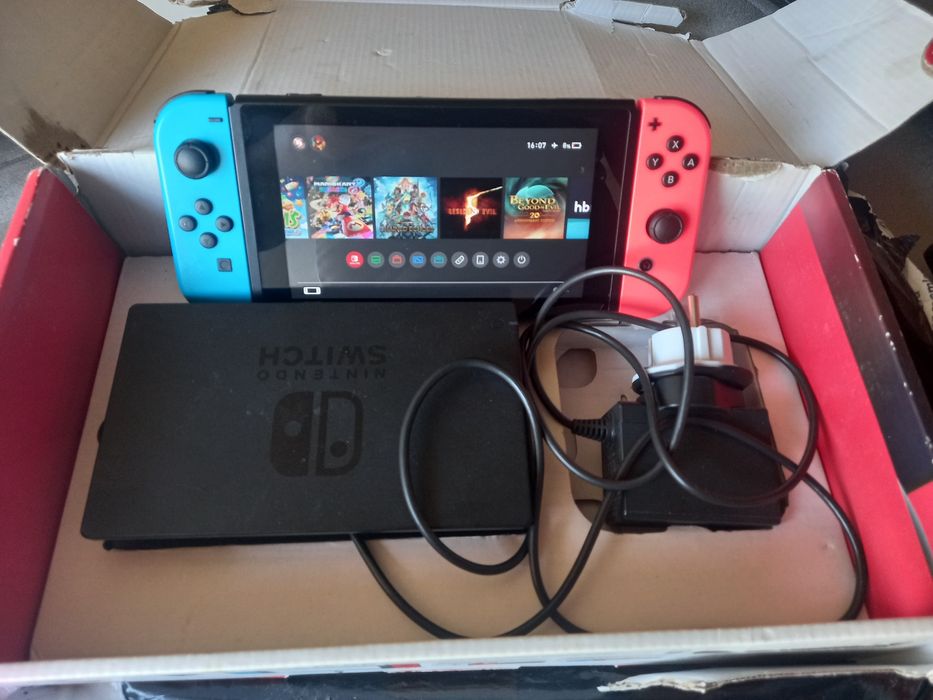 Прошитая Nintendo Switch rev2!