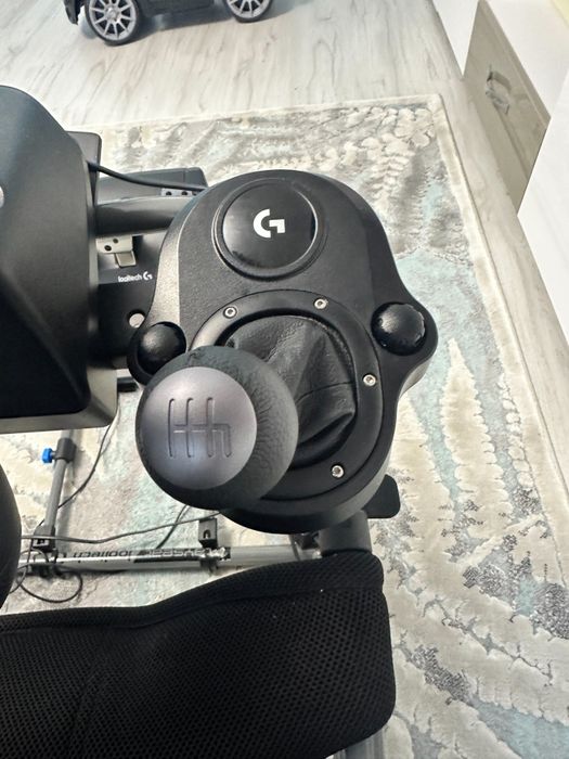 Vând SET COMPLET SIM RACING – Logitech G29 + Schimbător + Playseat Challenge X