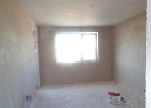 Продава се Тристаен апартамент в Търговище, Център - 90 кв.м за 1394 €/кв.м - Снимка #3