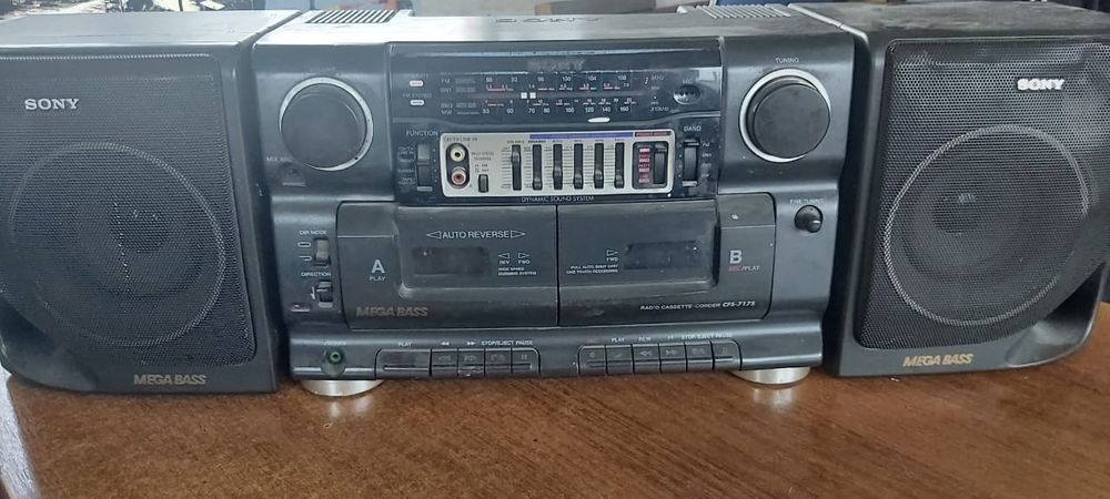 Магнитофон, фирмы Сони