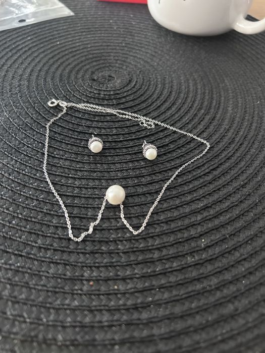 Set lantisor si cercei