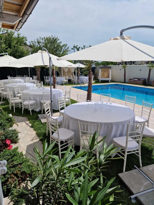 Vila Petreceri Evenimente Onomastice Majorat Botez Cununie Petrecere burlaci Piscina Petreceri Piscina