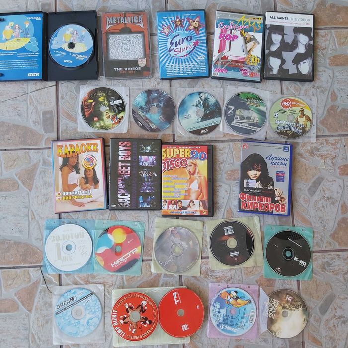 DVD диски, фильмы (дискілер)