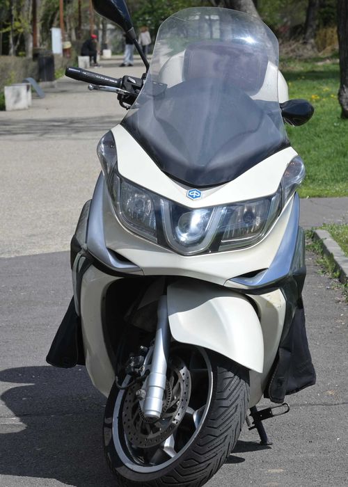 Piaggio X10 350 – întreținut, curea + ambreiaj schimbate, stare bună  ABS ASR, topcase - maxi scuter