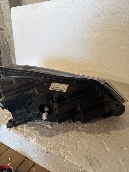 Фар skoda superb 3