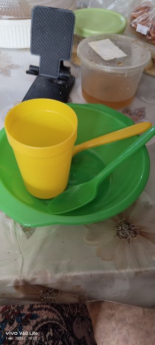 Продам посуду пластмассовую