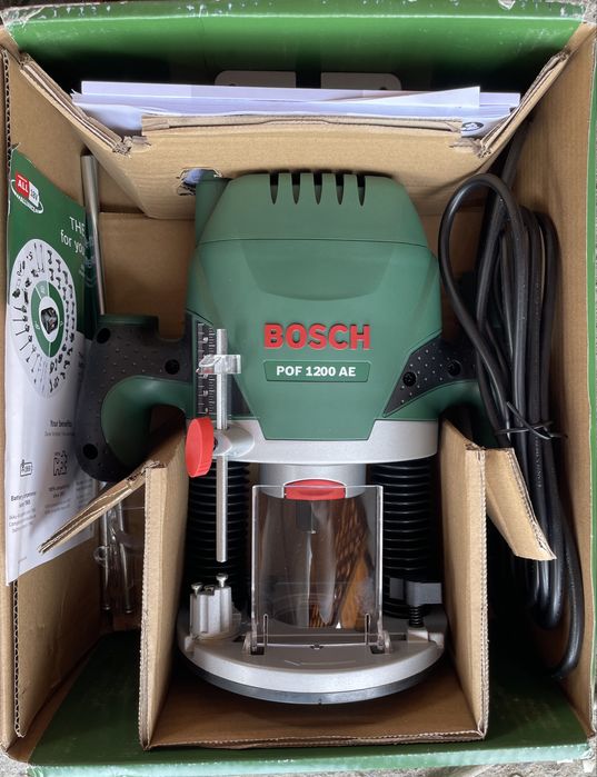 Bosch POF 1200 AE – Freză electrică pentru lemn 1200W – Stare excelentă, completă în cutie