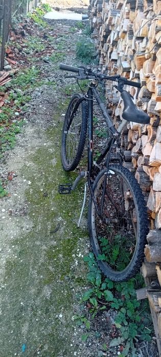 Bicicleta nu o folosesc