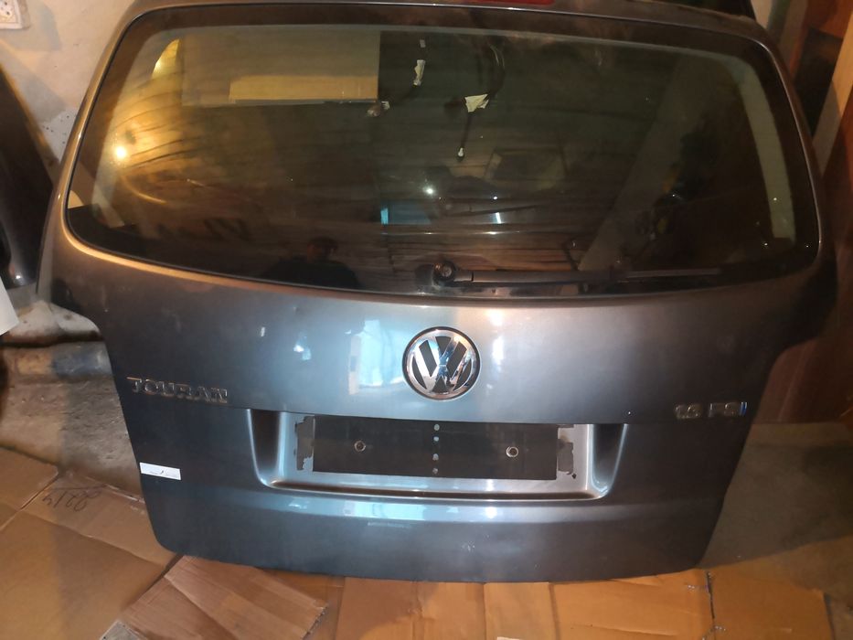 Haion Passat b6 și alte mașini