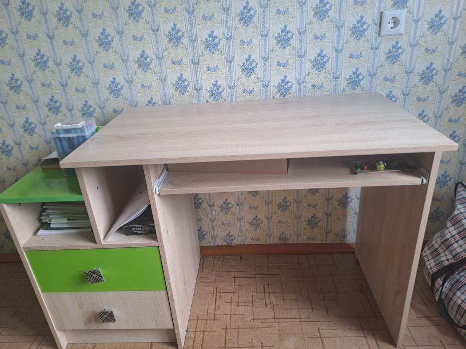 Набор мебели в детскую