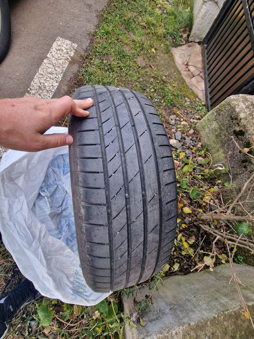 Vand Cauciucuri  in stare buna