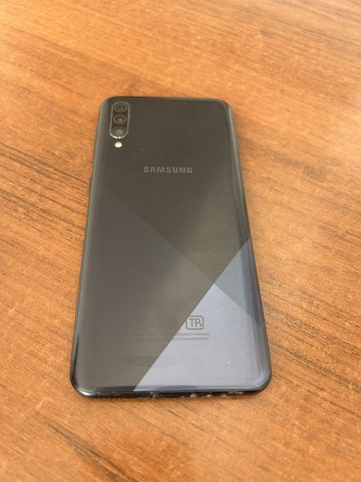 Продам Samsung A30s , в хорошем состоянии
