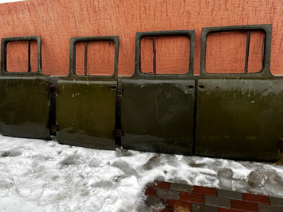 Запчасти на.  зил