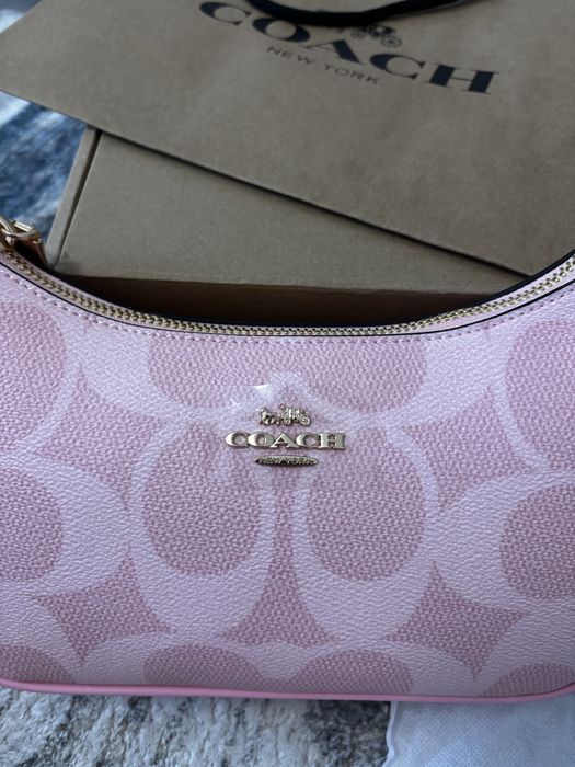 Geantă Coach roz originala nouă