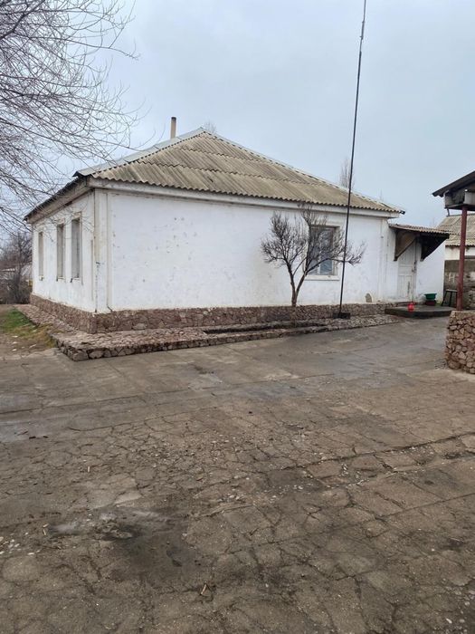 Большой дом в центре Бадам