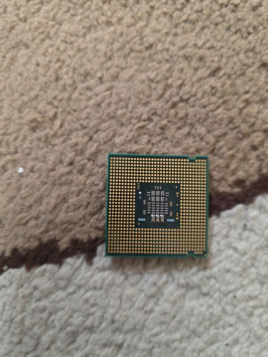 Процессор Intel Pentium E2140 (LGA 775)