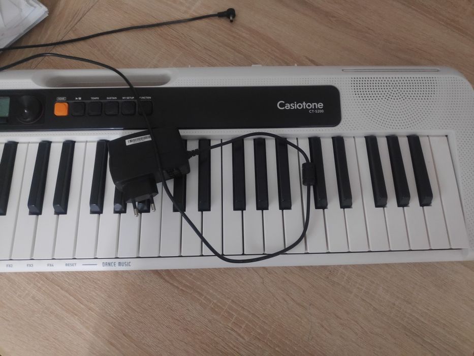 Синтезатор casio s200