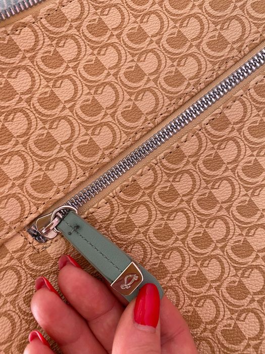 Дамска чанта Carpisa