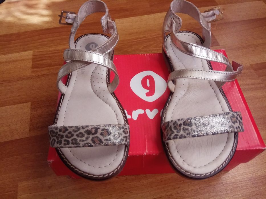 Новые испанские брендовые сандалии на девочку