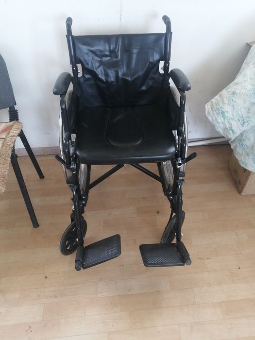 Коляска инвалидная