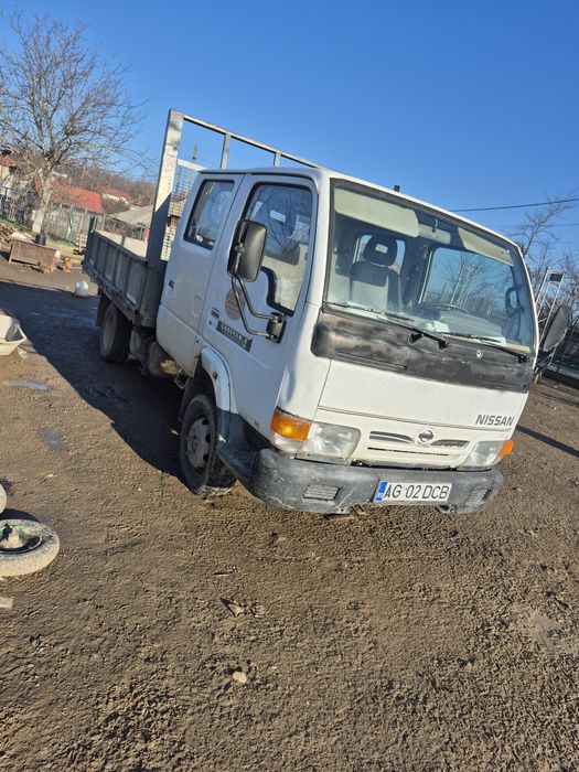 De vanzare Nissan Cabstar